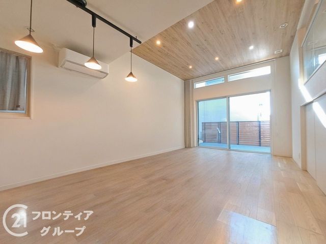 Modern 4SLDK House for Sale in Kameoka, Kyoto - Thumbnail 3
