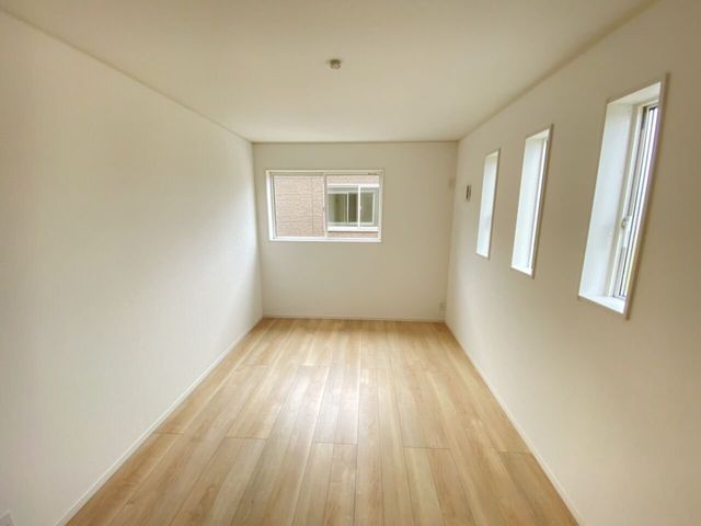 New 3LDK House for Sale in Akita City with Parking - Thumbnail 3