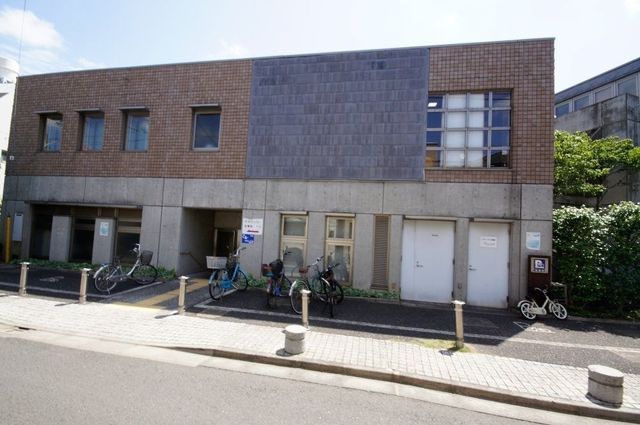 Barrier-Free 1SLDK House with Elevator in Setagaya - Thumbnail 2