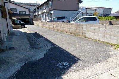 Spacious 6DK House for Sale in Yonago - Close to Station — Image 2, Yonago, Tottori