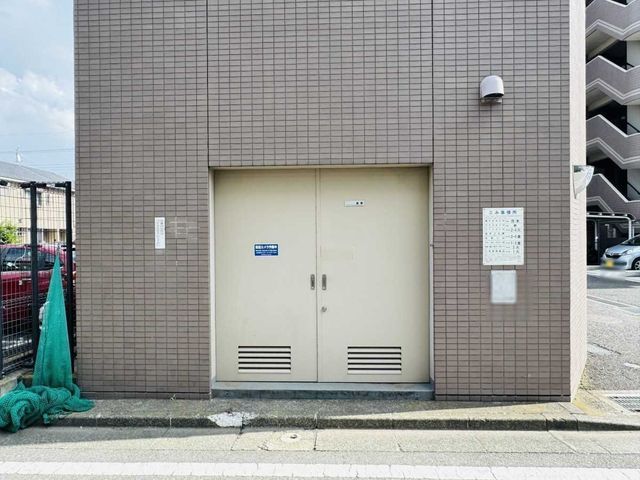 3LDK Apartment for Sale in Higashi-Tokorozawa, Saitama - Thumbnail 3