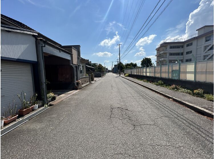 108 Tsubo Land for Sale in Takaoka, Toyama with Old House - Thumbnail 4