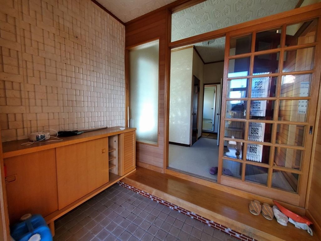 5LDK House for Sale in Kitami, Hokkaido - Spacious Family Home - Thumbnail 4
