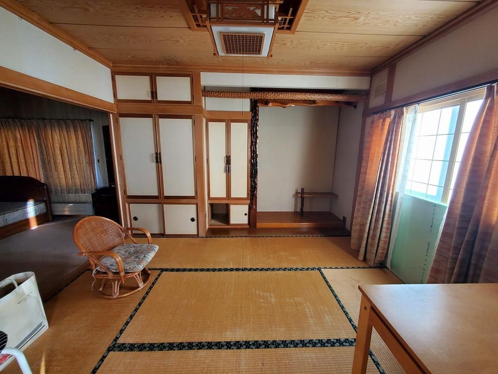 5LDK House for Sale in Kitami, Hokkaido - Spacious Family Home - Thumbnail 3