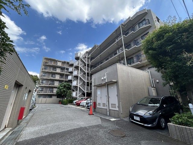 3LDK Apartment for Sale in Kasukabe, Saitama - Winbell Chorus - Thumbnail 2