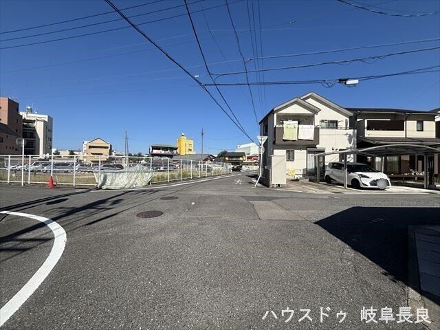 Land for Sale in Gifu City, 137 sqm Corner Lot - Thumbnail 4