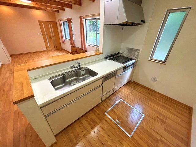 4SLDK House for Sale in Hirakata, Osaka - Thumbnail 4