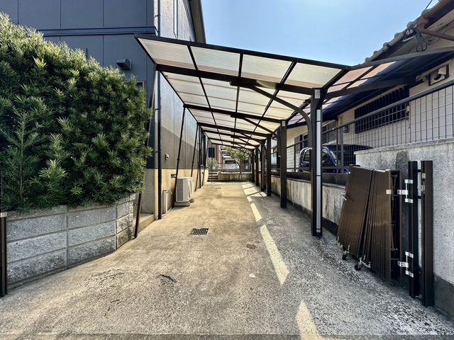 4LDK House in Fukutsu with Renovated Kitchen & Balcony - Thumbnail 2
