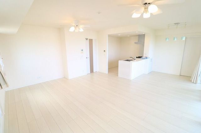 3LDK Apartment for Sale in Urasoe, Okinawa with Ocean View - Image 22