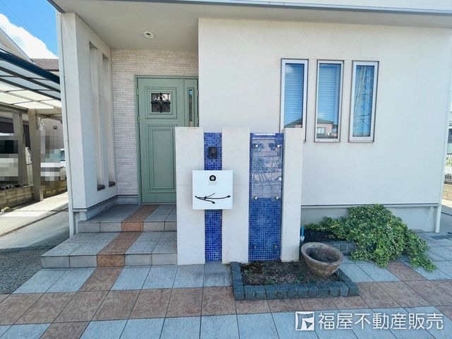 3SLDK House for Sale in Himeji, Hyogo - 106.84 sqm - Thumbnail 2