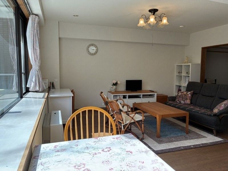 1LDK Apartment for Sale in Yamanakako Village, Yamanashi - Thumbnail 4
