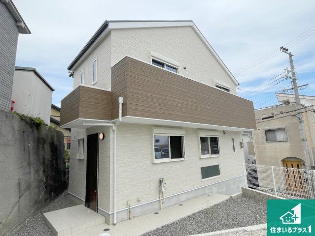 Modern 3LDK House in Sakai Mihara Ward with 10-Year Warranty - Thumbnail 2