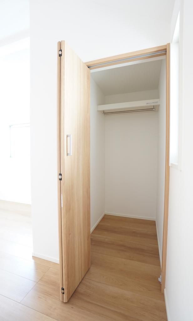 Modern 3LDK Detached House in Nagoya Meito Ward with 2-Car Parking - Thumbnail 3