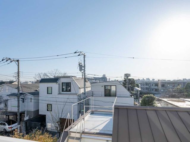 3SLDK House for Sale in Setagaya, Tokyo Near Ikenoue Station - Thumbnail 2