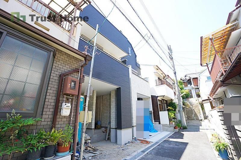 New 4LDK House for Sale in Hyogo Ward, Kobe, 107.5 sqm - Thumbnail 2