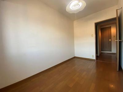 Ocean View 4LDK Apartment in Kure City, Hiroshima — Image 1, Kure, Hiroshima