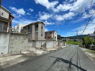 4LDK House in Hashimoto Satsukidai - 86.99㎡ with Parking — Image 2, Hashimoto, Wakayama