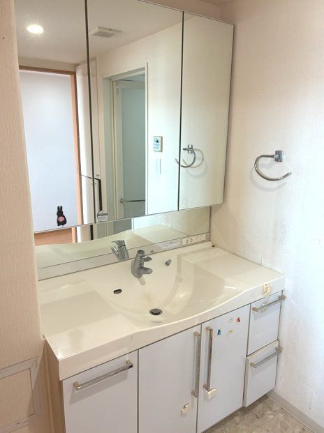 3LDK Apartment for Sale in Suzuka, Mie Prefecture - Thumbnail 4