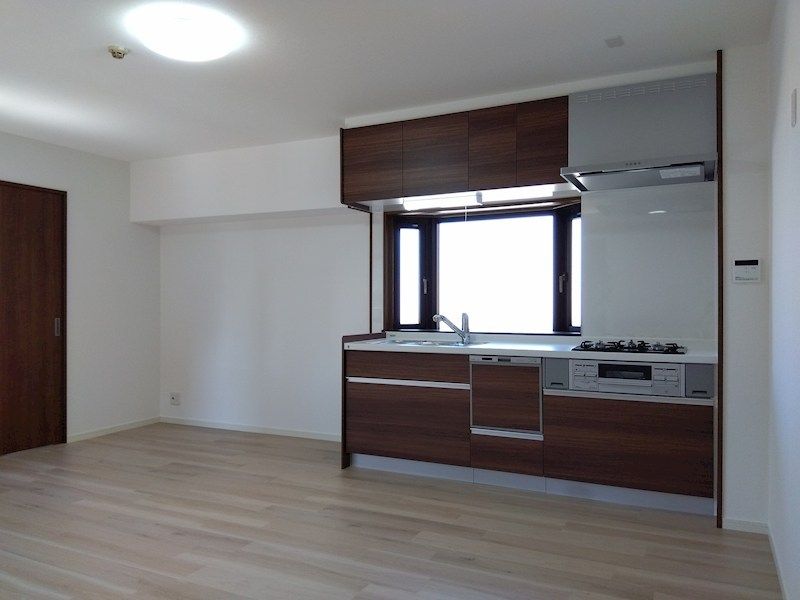 Urban Palace Kokura II 3LDK Apartment | Renovated 2025 - Thumbnail 3