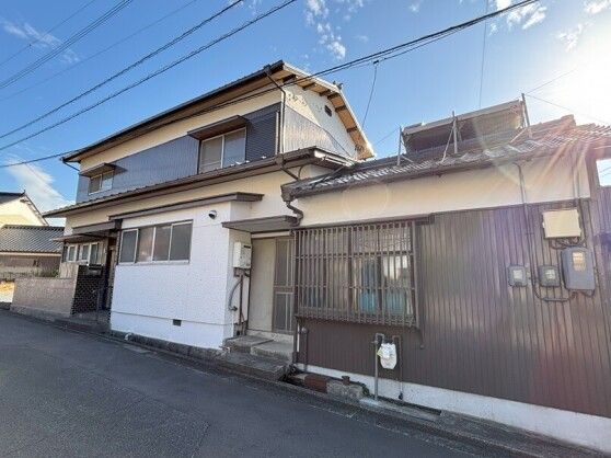 5DK House for Sale in Shunan, Yamaguchi with Garden Potential - Thumbnail 2