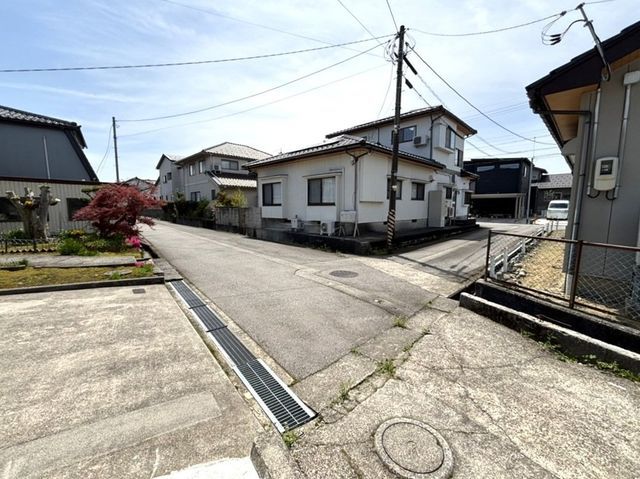 Renovated 5LDK House in Toyama with Park Views - Thumbnail 3