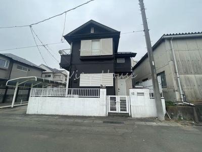 5DK House in Tamamura with Carport - 99.36㎡ Living Space — Image 1, Tamamura, Gunma