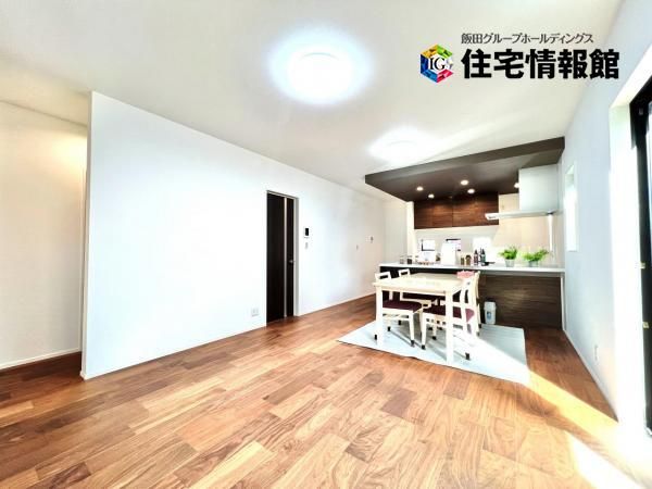 New 4LDK House in Hadano with Parking & Agent Fee Discount - Thumbnail 4