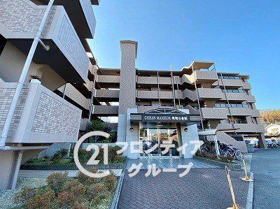 Modern 4LDK House with Large Garage in Hokkaido Countryside - Thumbnail 3