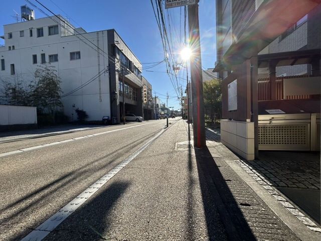 3LDK Apartment for Sale in Gifu City - Euphoria Gifu Komeyacho - Thumbnail 3