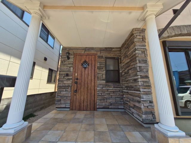4LDK Western-Style House for Sale in Hofu, Yamaguchi - Thumbnail 3
