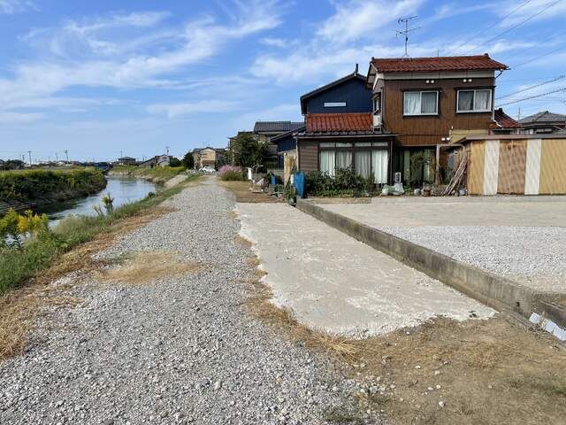 Vacant Land for Sale in Komatsu, Ishikawa with River Views - Thumbnail 4