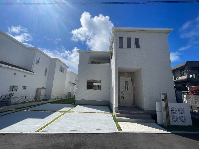New 3LDK House in Nanjo City, Okinawa | Graphale Building 2 - Thumbnail 2