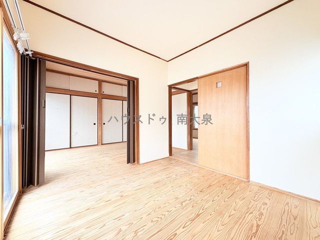 3LDK Renovated House in Nerima, Tokyo - 74.36 sqm - Thumbnail 4