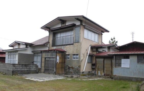7DK House on Large 1199.75 sqm Lot in Akita City - Thumbnail 2