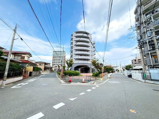 3LDK Apartment for Sale in Shusenji, Fukuoka with 2025 Renovation - Image 1