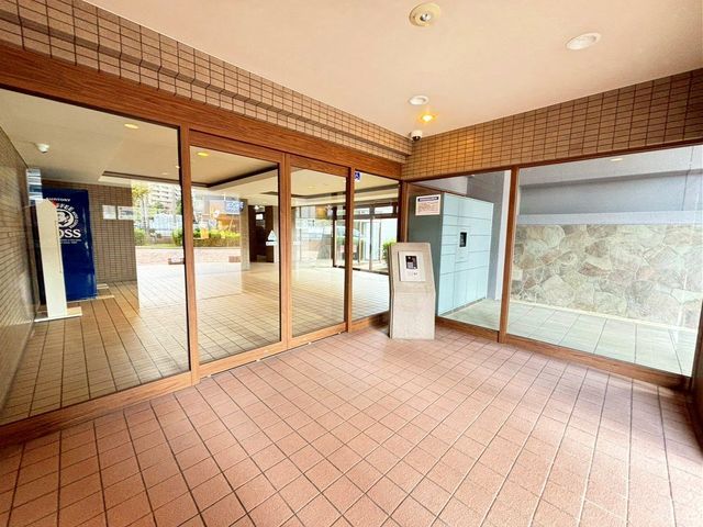3LDK Apartment for Sale in Shusenji, Fukuoka with 2025 Renovation - Image 3