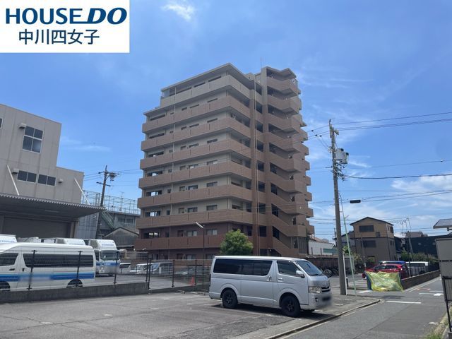 Lofty Seifune 3LDK Apartment for Sale in Nagoya - Thumbnail 2