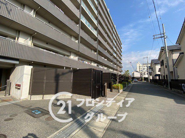 4LDK Apartment with Private Garden in Yamatotakada, Nara - Thumbnail 4