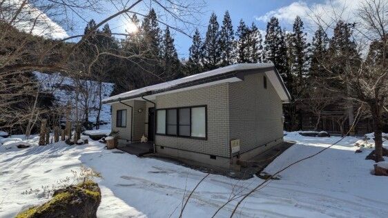 2LDK Wooden House with Land and Forest Plots in Hida, Gifu - Thumbnail 2