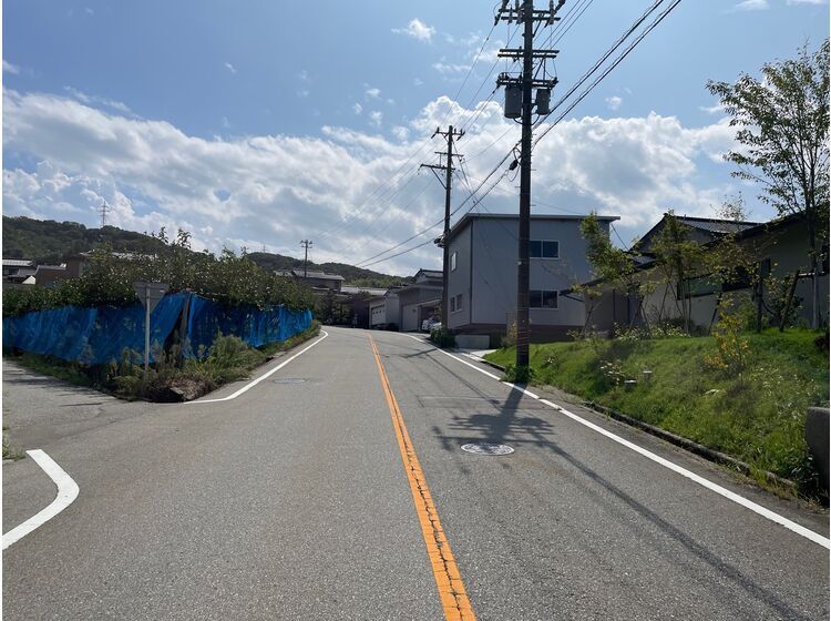 150 Tsubo Land with Old House in Toyama's Kureha Area - Thumbnail 4