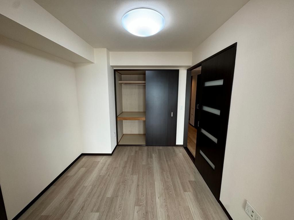 3LDK Apartment in TOWER・111 Kusatsu - 28th Floor Views - Thumbnail 3