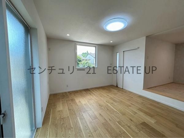 Modern 4LDK Family Home in Kagoshima's Shimoshiki District - Thumbnail 4