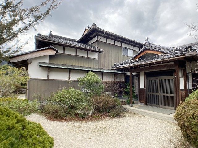 Traditional 6DK House in Tottori with 311 Tsubo Garden - Thumbnail 3