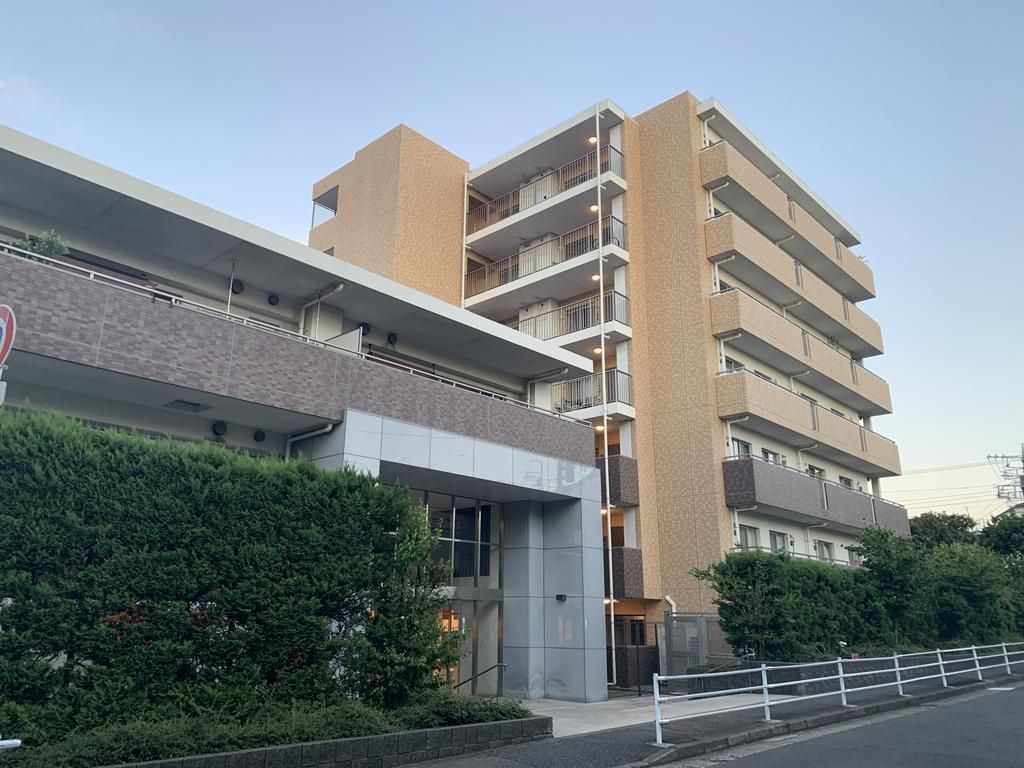 3LDK Apartment for Sale in Gracie Garden Minami-Makigahara, Yokohama - Thumbnail 2