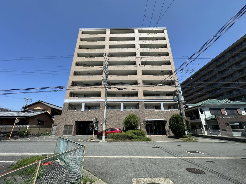 Renovated 3LDK Apartment Near Kintetsu Shimoda Station, Kashiba - Thumbnail 2