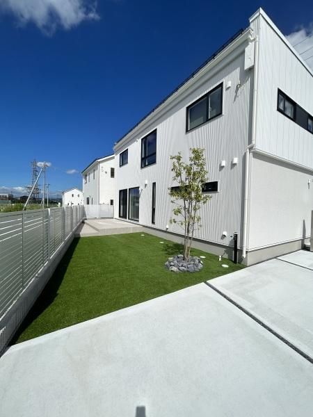 Land for Sale in Higashine Yamagata - 180.79 sqm Plot Near JR Station - Thumbnail 2