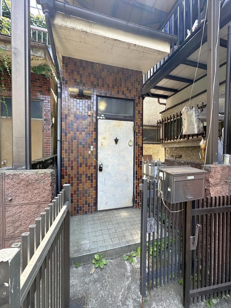 3K House for Sale in Honhaneda, Ota-ku, Tokyo - Image 1