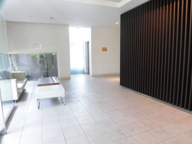 2LDK Apartment in Kōchi City - 79.8㎡ with Large Balcony - Thumbnail 3