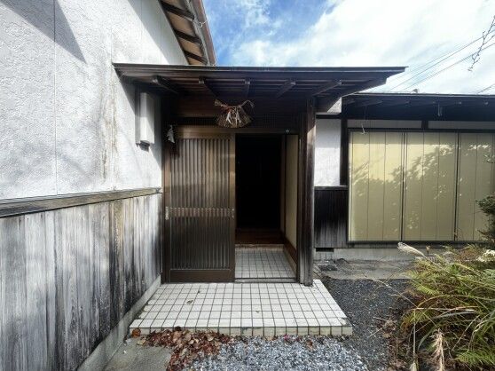 Wooden 3DK House for Sale in Toba City, Mie - Thumbnail 3