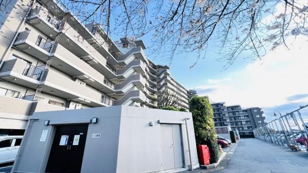 Gran Tsudanuma Hills 3SLDK Apartment in Funabashi - Thumbnail 2